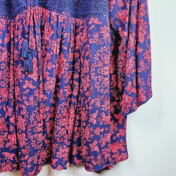Torrid | Lace-Up Babydoll Tunic Top - Crinkle Gauze Floral Red/Navy 5X - Picture 6 of 10